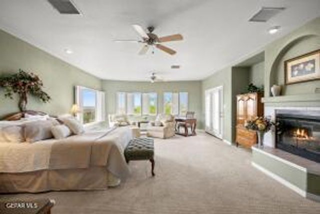 1039 CALLE FLOR Place, El Paso, TX 79912