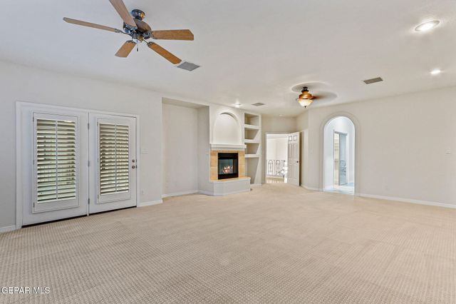 1039 CALLE FLOR Place, El Paso, TX 79912