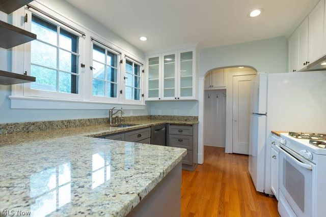 2207 Westminster Road, Cleveland Heights, OH 44118