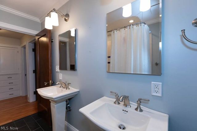 2207 Westminster Road, Cleveland Heights, OH 44118