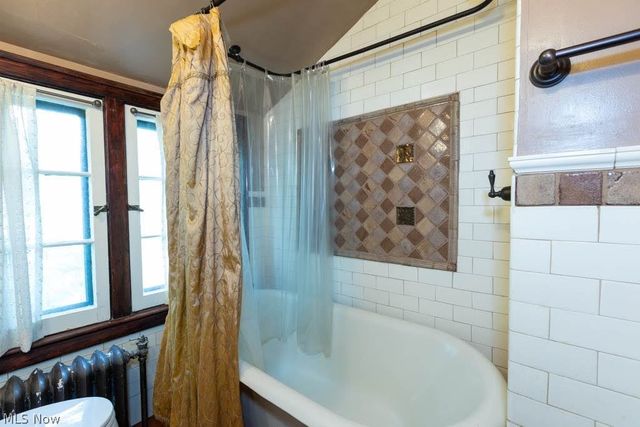 2207 Westminster Road, Cleveland Heights, OH 44118