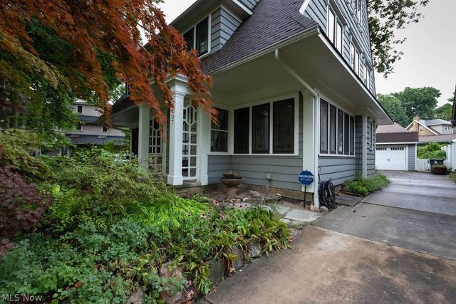 2207 Westminster Road, Cleveland Heights, OH 44118