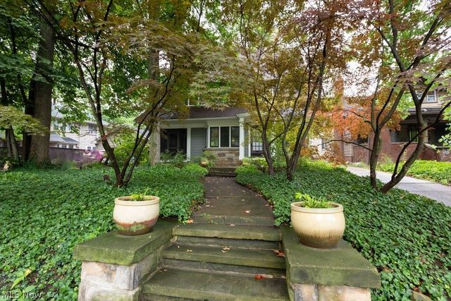 2207 Westminster Road, Cleveland Heights, OH 44118