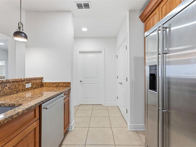 628 CLEVELAND STREET 1507, Clearwater, FL 33755