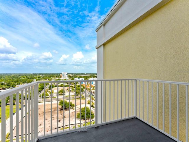 628 CLEVELAND STREET 1507, Clearwater, FL 33755