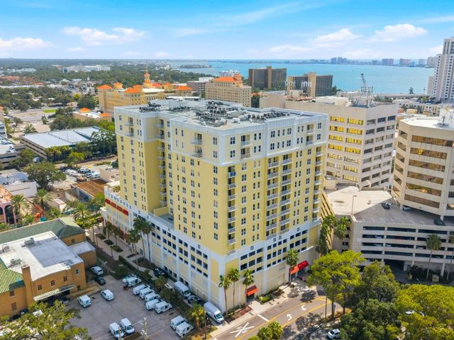 628 CLEVELAND STREET 1507, Clearwater, FL 33755