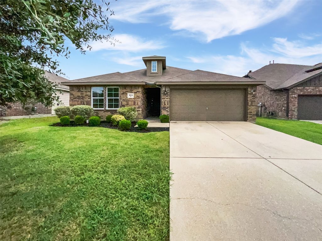 9010 Bald Cypress Street, Forney, TX 75126
