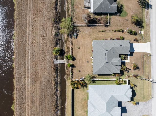 1568 SW Abacus Avenue, Port St. Lucie, Port St Lucie, FL 34953