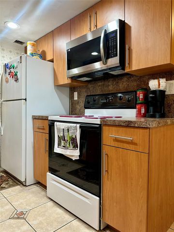 4899 NW 26th Court 249, Lauderdale Lakes, FL 33313