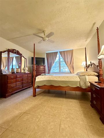 4899 NW 26th Court 249, Lauderdale Lakes, FL 33313