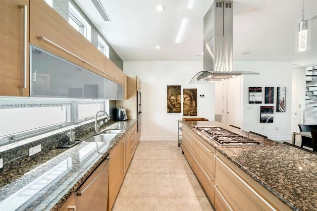 3406 SE 6th Street 3406, Pompano Beach, FL 33062