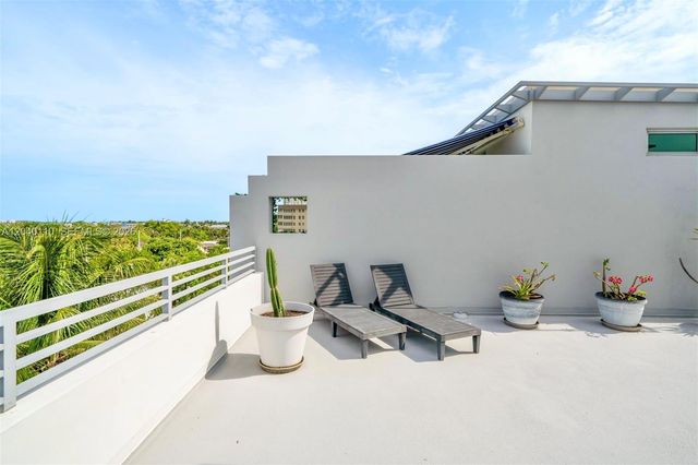 3406 SE 6th Street 3406, Pompano Beach, FL 33062