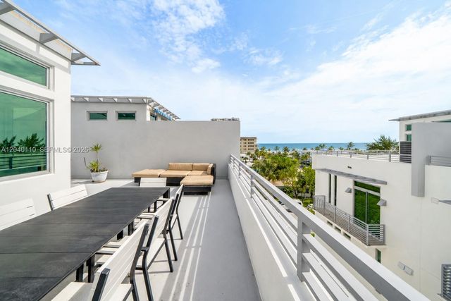3406 SE 6th Street 3406, Pompano Beach, FL 33062