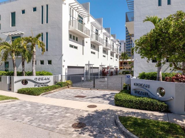 3406 SE 6th Street 3406, Pompano Beach, FL 33062