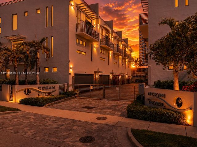 3406 SE 6th Street 3406, Pompano Beach, FL 33062