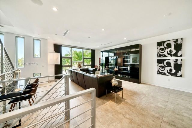 3406 SE 6th Street 3406, Pompano Beach, FL 33062