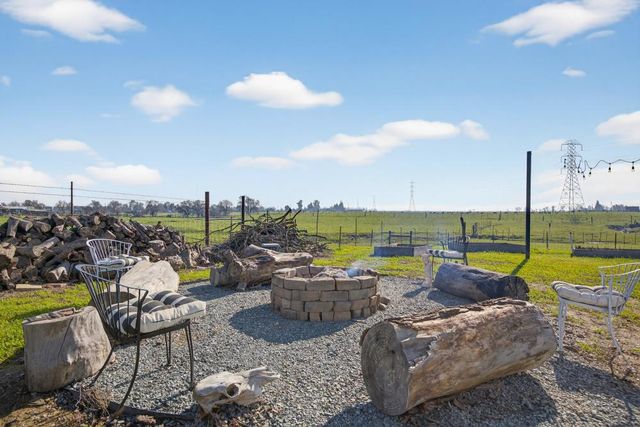 11490 N Arno Rd, Galt, CA 95632