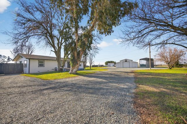 11490 N Arno Rd, Galt, CA 95632