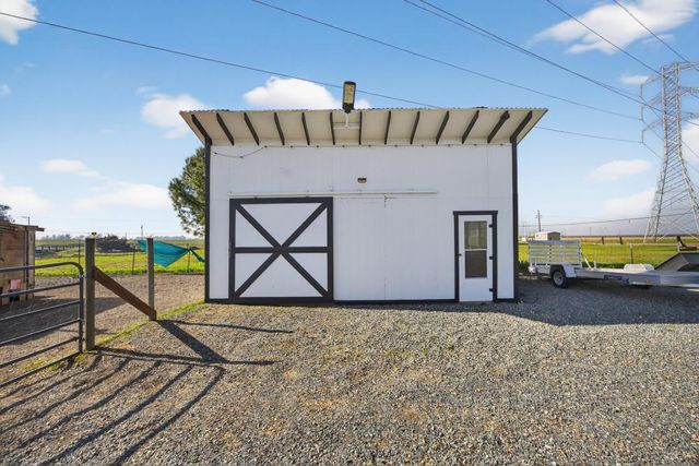 11490 N Arno Rd, Galt, CA 95632