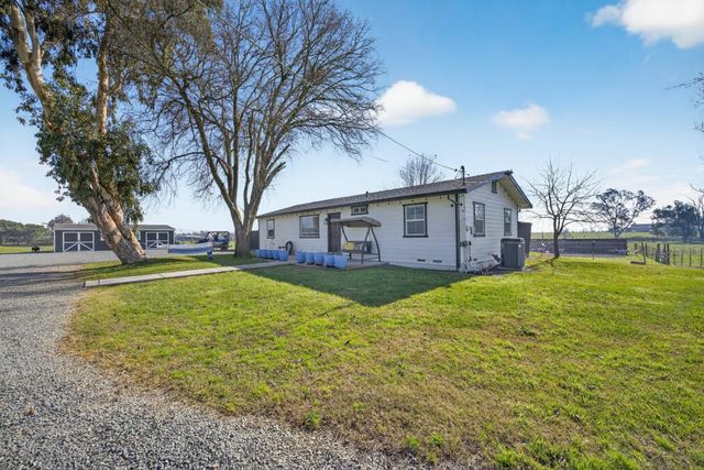 11490 N Arno Rd, Galt, CA 95632