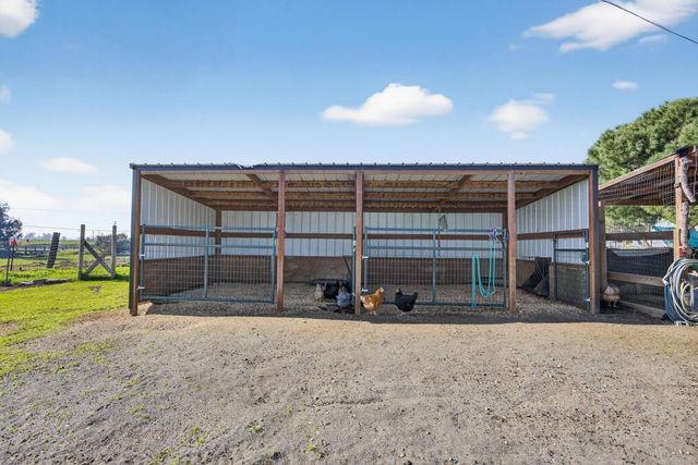 11490 N Arno Rd, Galt, CA 95632