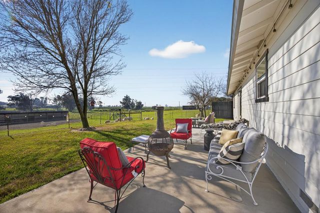 11490 N Arno Rd, Galt, CA 95632