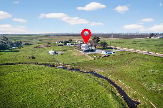 11490 N Arno Rd, Galt, CA 95632