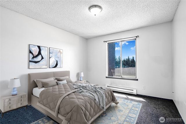 5915 Highway Place #404, Everett, WA 98203