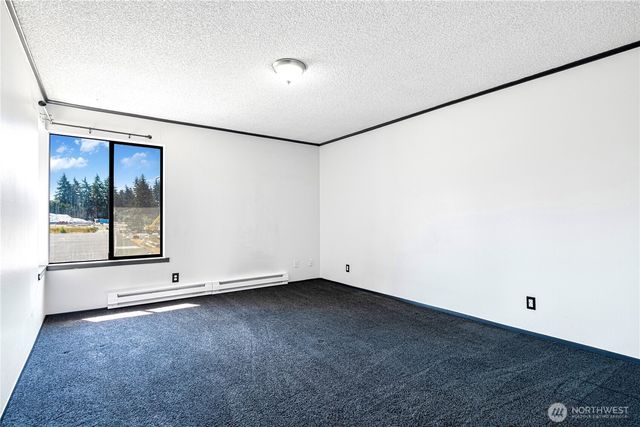5915 Highway Place #404, Everett, WA 98203