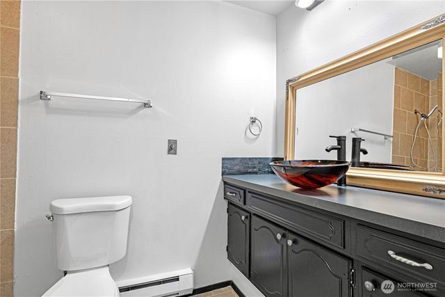 5915 Highway Place #404, Everett, WA 98203