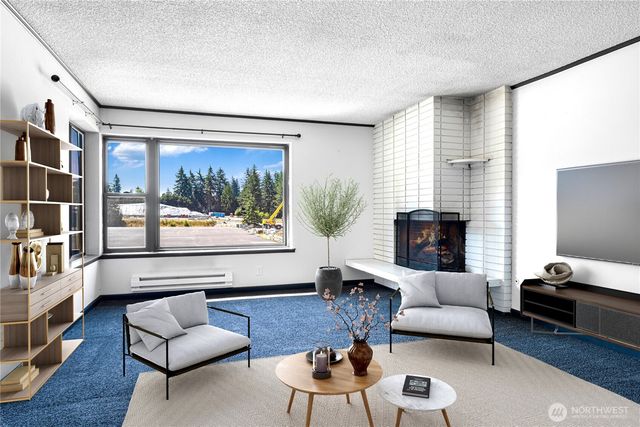 5915 Highway Place #404, Everett, WA 98203