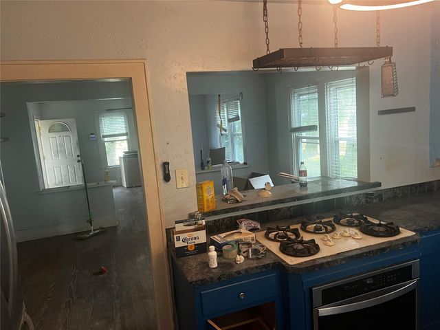 701 Oak Street, La Marque, TX 77568
