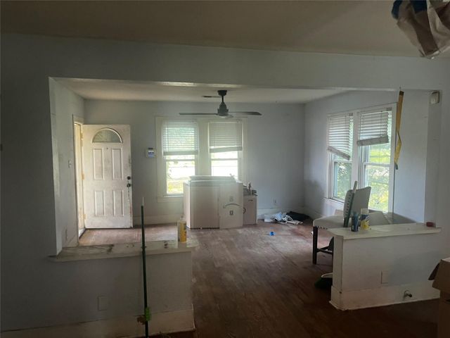 701 Oak Street, La Marque, TX 77568