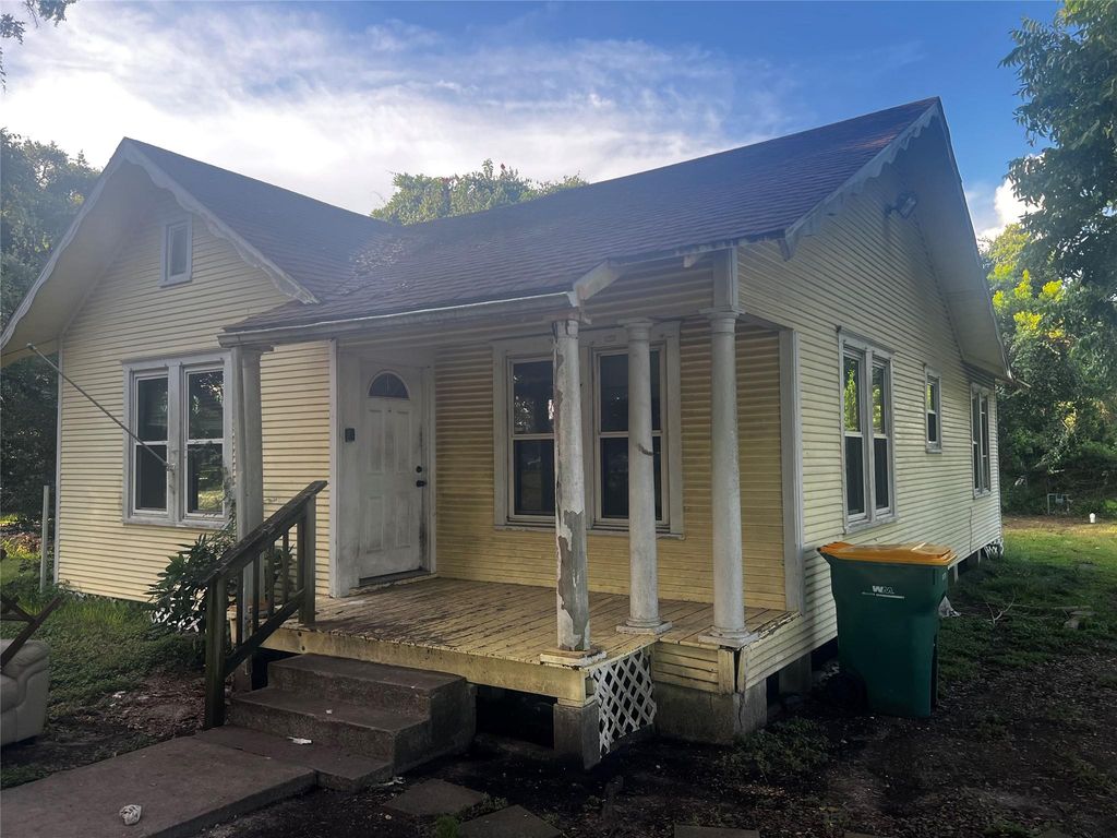 701 Oak Street, La Marque, TX 77568