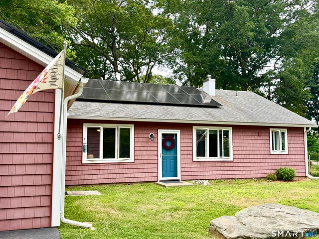 2 Hillcrest Drive, Stonington, CT 06378