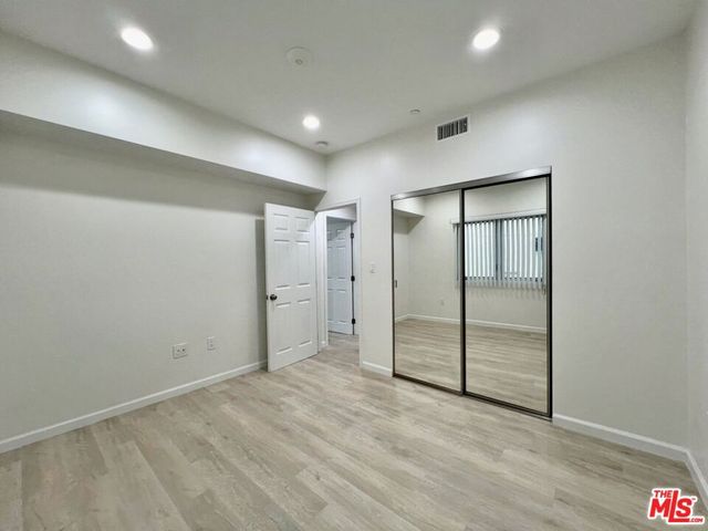 1409 N Hobart Boulevard 101, Los Angeles, CA 90027