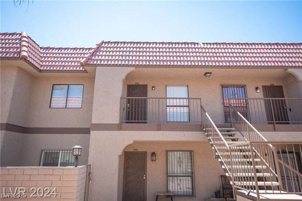 4300 Lamont Street 293, Las Vegas, NV 89115