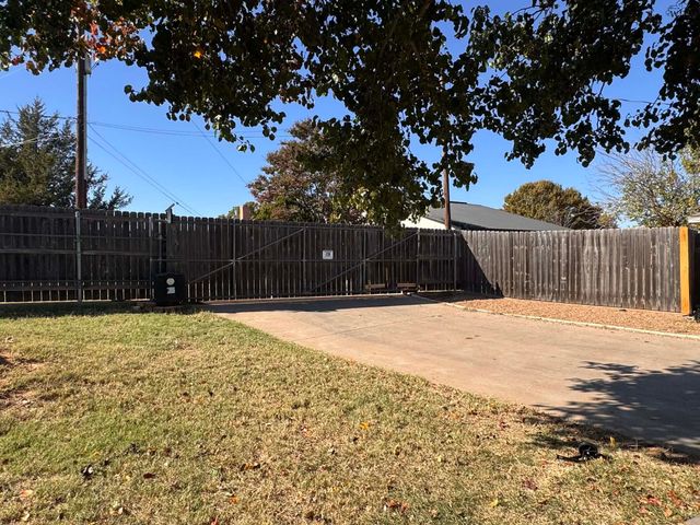 5303 NORTHVIEW DRIVE, Wichita Falls, TX 76306