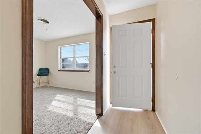 6419 NW Arrowhead Drive, Lawton, OK 73505