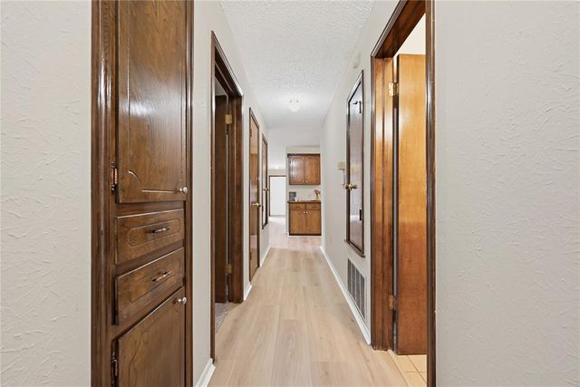 6419 NW Arrowhead Drive, Lawton, OK 73505