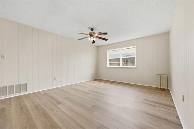 6419 NW Arrowhead Drive, Lawton, OK 73505