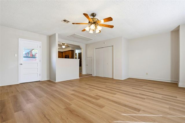 6419 NW Arrowhead Drive, Lawton, OK 73505