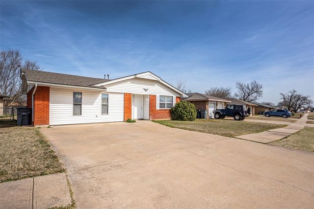6419 NW Arrowhead Drive, Lawton, OK 73505