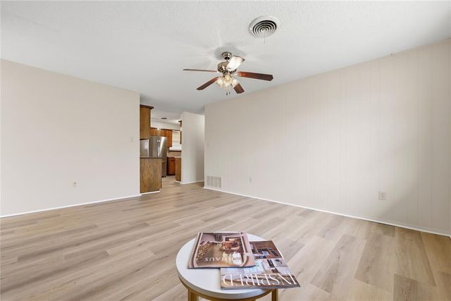 6419 NW Arrowhead Drive, Lawton, OK 73505