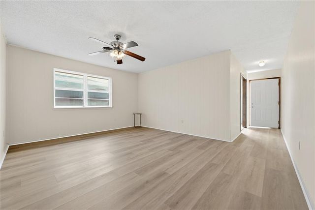 6419 NW Arrowhead Drive, Lawton, OK 73505