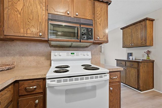 6419 NW Arrowhead Drive, Lawton, OK 73505