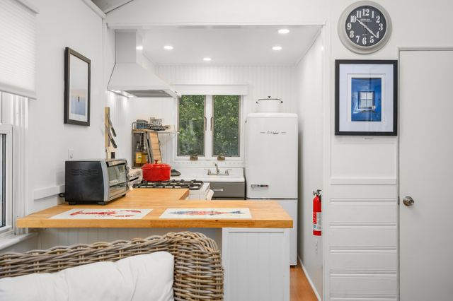 19 Captain Richards Way, Chatham, MA 02633