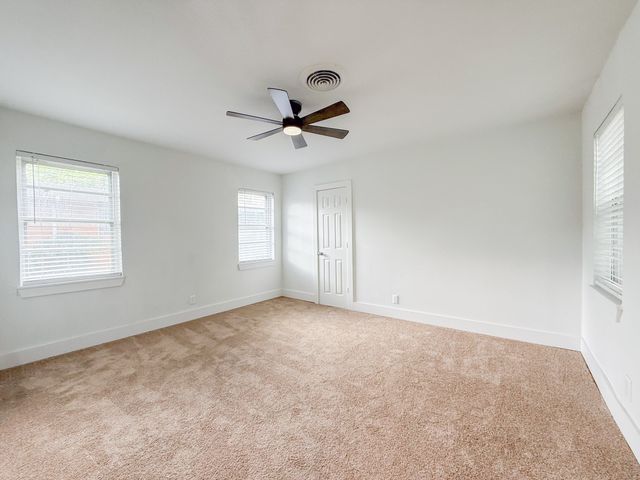 5808 Wales Avenue, Fort Worth, TX 76133