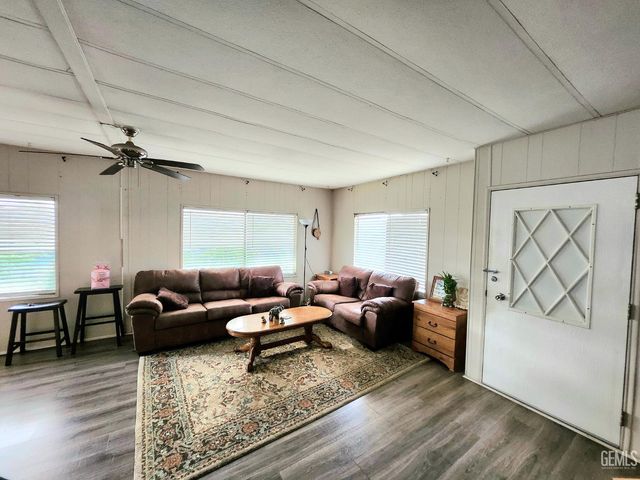 6000 E Brundage Lane 35, Bakersfield, CA 93307