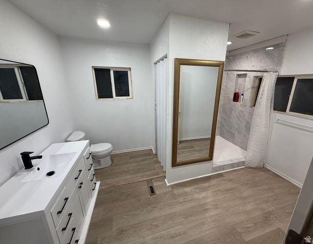 46 E E ST, Helper, UT 84526